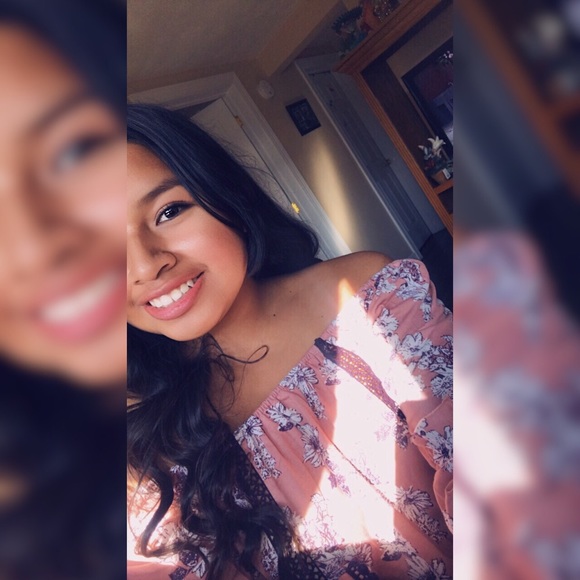 Meet your Posher, Joanna - Picture 1 of 1